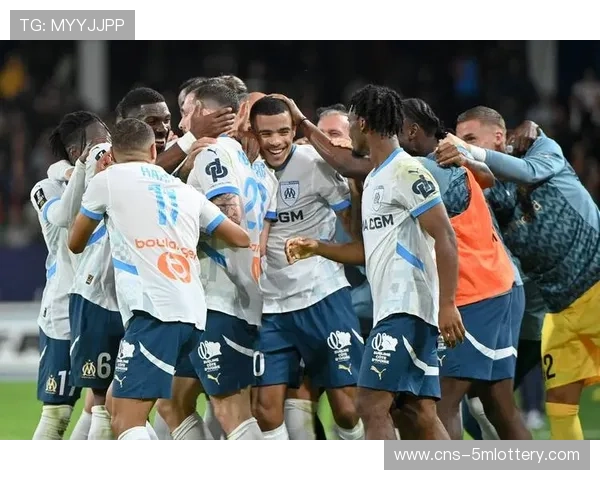 马赛中场霍伊别尔表达长期留队意愿，经纪人确认承诺